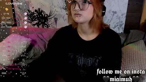 Mia online show from October 13, 5:53 am