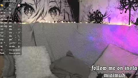 Mia online show from April 20, 4:43 pm