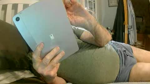 sillyoldman45221063 online show from April 18, 11:27 pm