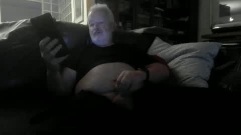 Daddy Bear online show from November 7, 8:55 pm