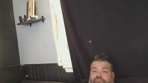 simon_8510 online show from March 30, 4:40 pm