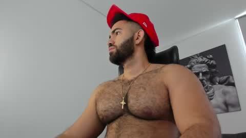 simon_leon01 online show from May 16, 12:26 pm