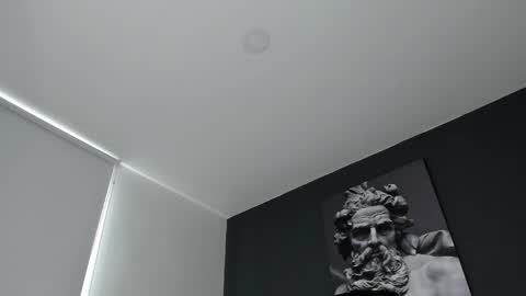 simon_leon01 online show from February 17, 1:55 pm