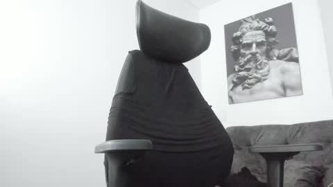 simon_leon01 online show from January 17, 11:35 pm