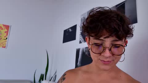 Sim. online show from October 21, 7:06 pm