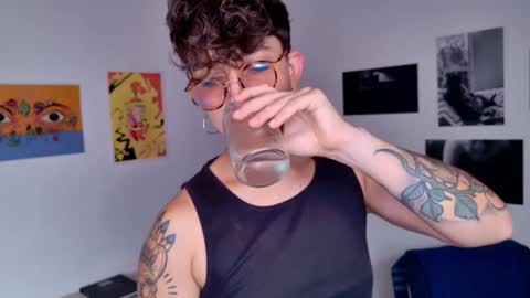 Sim. online show from October 12, 9:16 pm