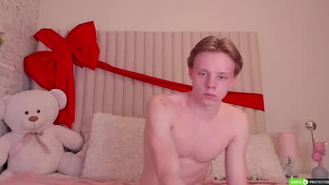 Simon online show from April 15, 1:25 pm