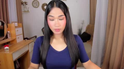 Kylie online show from May 11, 7:55 pm