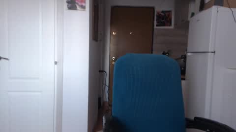 Snapshot of simyhvn chatting on March 6, 2:51 pm simyhvn online show from March 6, 2:51 pm
