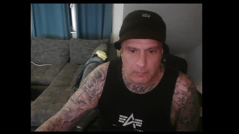 sinalco1975 online show from May 3, 1:44 am