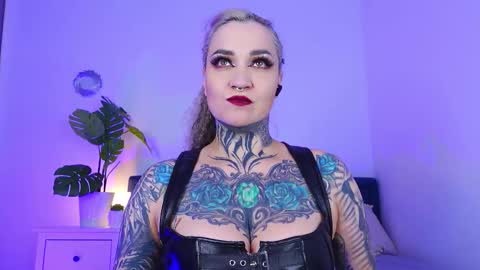 Snapshot of sindeleros chatting on September 13, 1:13 pm Ms. Sindel online show from September 13, 1:13 pm