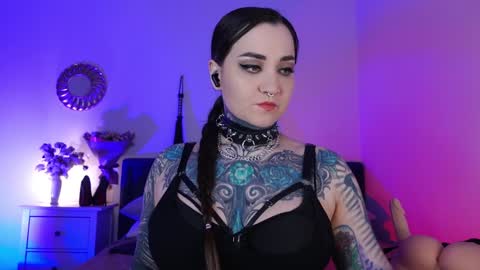 Snapshot of sindeleros chatting on January 16, 1:25 pm Ms. Sindel online show from January 16, 1:25 pm