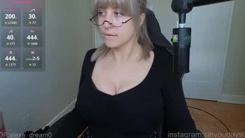 wwoooooooooooof online show from May 9, 5:30 pm