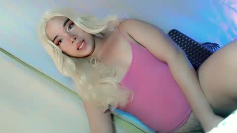 sinful_sirenity69 online show from April 12, 6:45 pm