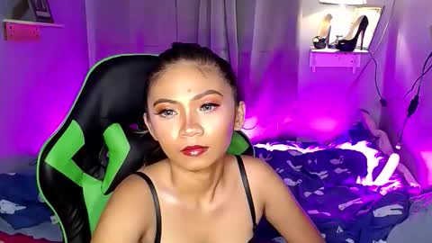 Snapshot of sinner_maria chatting on September 18, 6:56 pm sinner_maria online show from September 18, 6:56 pm