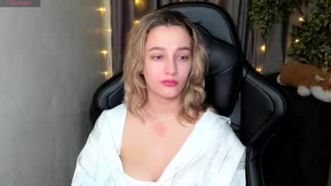 Sinty Noria online show from March 4, 1:34 am