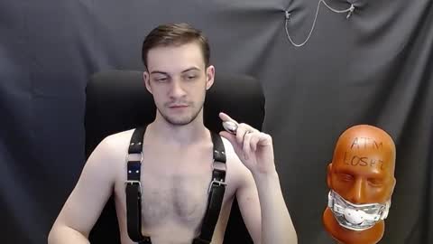 Snapshot of sir_damien chatting on February 27, 3:29 am Sir Damien online show from February 27, 3:29 am