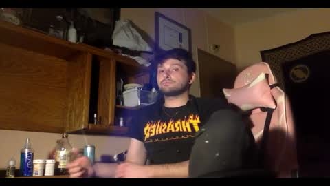 Snapshot of sirbelladonna chatting on January 27, 11:22 am mystix27 online show from January 27, 11:22 am