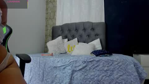 Snapshot of sirena_bigboobs39 chatting on September 19, 9:40 pm sirena_bigboobs39 online show from September 19, 9:40 pm