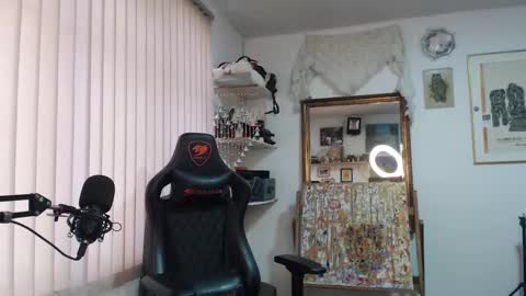 Snapshot of siriss_boyrag chatting on February 22, 1:02 pm siriss_boyrag online show from February 22, 1:02 pm
