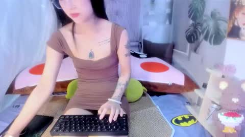 julila online show from November 22, 3:38 am