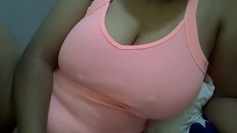 Snapshot of sisibrown97 chatting on March 3, 9:33 am brown online show from March 3, 9:33 am