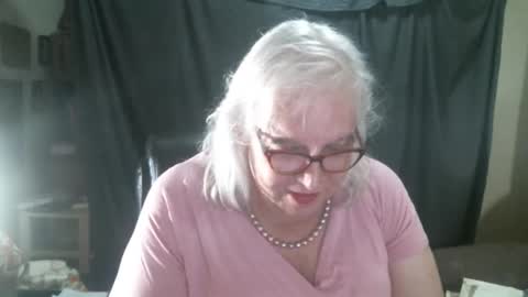 Sissy Diane online show from November 14, 12:35 am