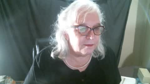 Sissy Diane online show from November 22, 12:42 am