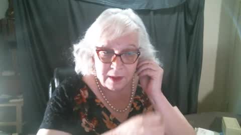 Sissy Diane online show from December 19, 12:39 am