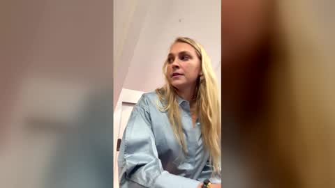 Elise online show from March 14, 2:21 pm