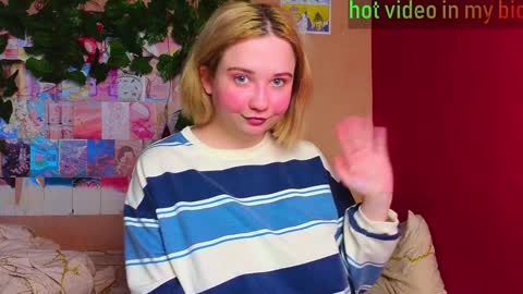 Xana  help me get 20 likes online show from December 23, 3:18 am