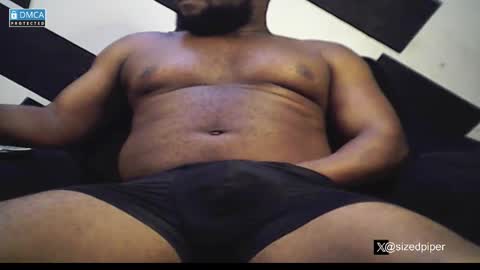 Snapshot of sizedpiper chatting on February 23, 5:50 pm Pvt is open. Drop thumbs up in satisfaction online show from February 23, 5:50 pm