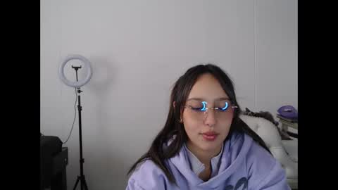 Alice online show from March 9, 7:05 pm