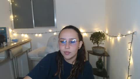 Alice online show from January 30, 6:43 pm