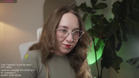 Snapshot of skarpio17 chatting on January 3, 2:10 am Im Scarlett ONLINE 5pm-10pm NYC time online show from January 3, 2:10 am