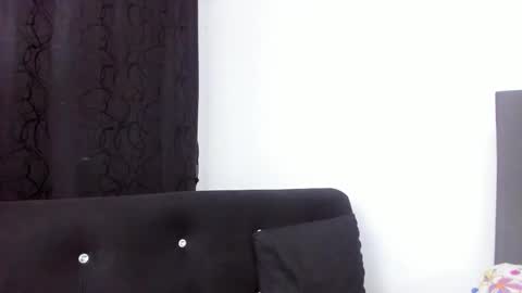 Skay Sanchez   online show from February 18, 10:58 pm
