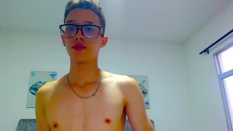 Snapshot of skinny_bigcock20 chatting on February 28, 8:18 pm skinny_bigcock20 online show from February 28, 8:18 pm