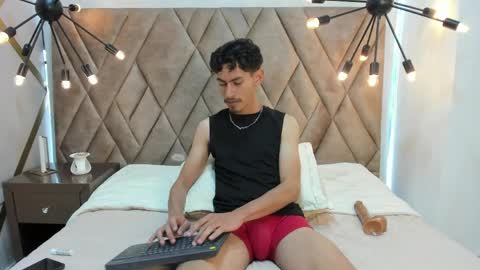 skinny jean  online show from April 15, 9:04 pm