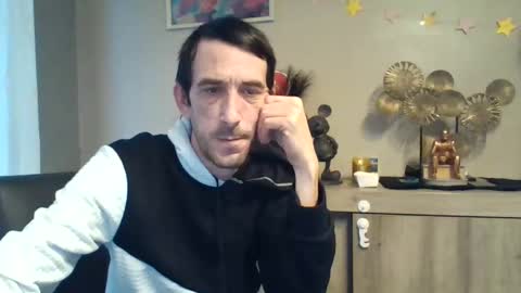 Snapshot of skinnybigcock2 chatting on February 22, 8:07 am SkinnyBigCock2 online show from February 22, 8:07 am