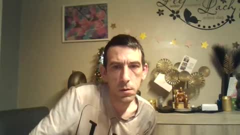 Snapshot of skinnybigcock2 chatting on December 29, 6:56 am SkinnyBigCock2 online show from December 29, 6:56 am