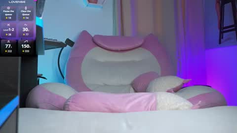 Snapshot of skinnygirl019 chatting on September 13, 5:37 pm GoddessSkinny online show from September 13, 5:37 pm