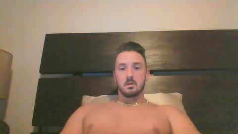 skinnyguylongdick1 online show from October 10, 1:00 am