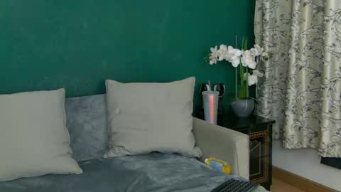 Natty online show from June 9, 3:50 am