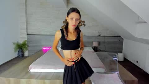 Julia online show from September 19, 4:38 am