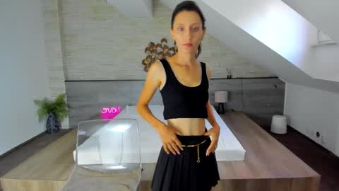 Julia online show from September 14, 4:59 am