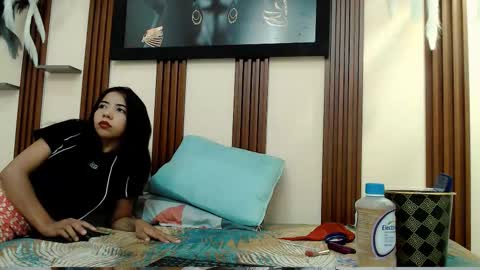 Snapshot of skinnyyuliana18 chatting on September 10, 12:39 pm YULIANA online show from September 10, 12:39 pm