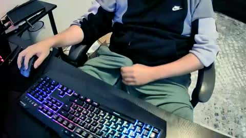 skullcandyyyy online show from March 16, 5:06 pm