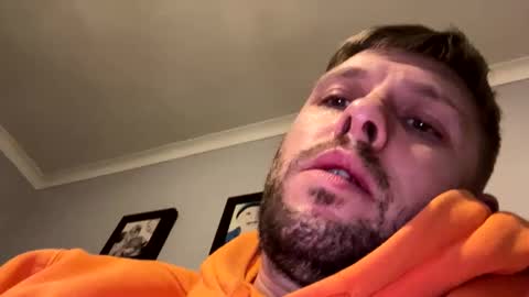 skuzzy25 online show from January 29, 1:27 am