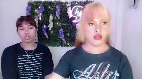 Snapshot of sky_fox_sweetxx chatting on January 21, 10:30 am online show from January 21, 10:30 am