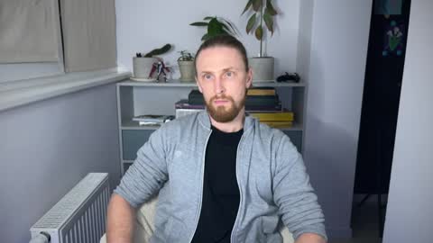 sky_guy25 online show from October 20, 8:25 pm